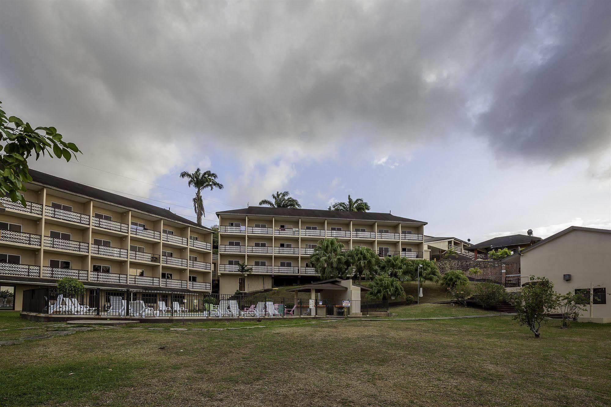 Grafton Beach Resort Black Rock Экстерьер фото